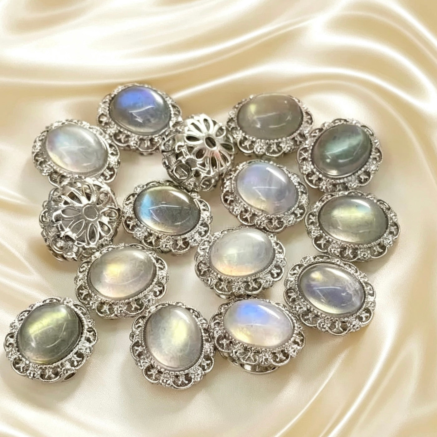 Charm Coffret pierre de lune grise naturelle