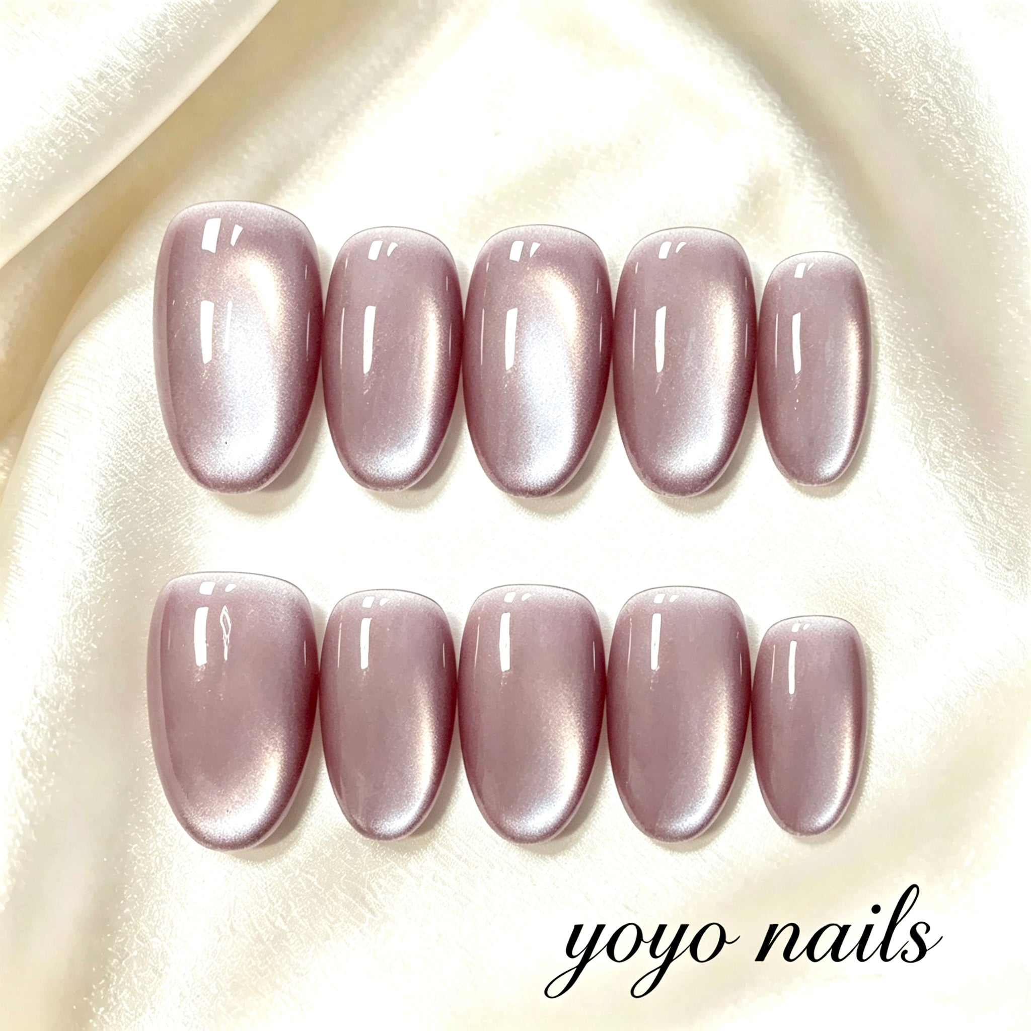 Faux ongles œil de chat violet