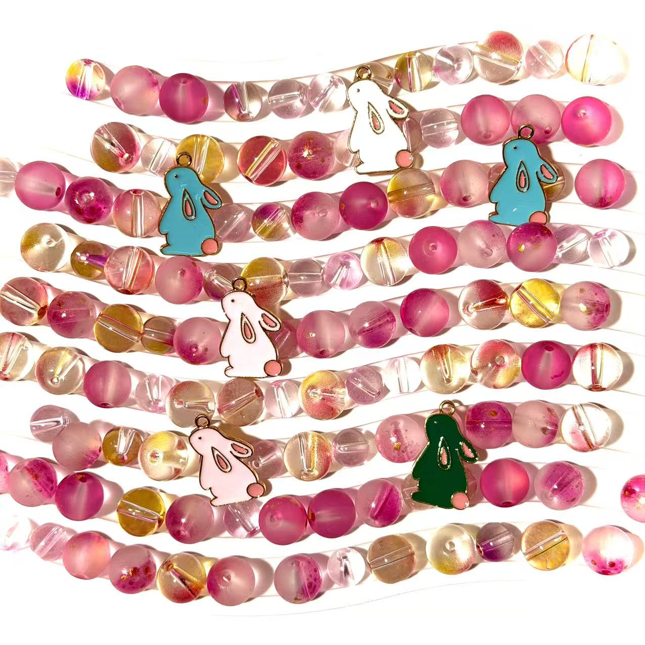 L122 Petit Lapin au Jardin