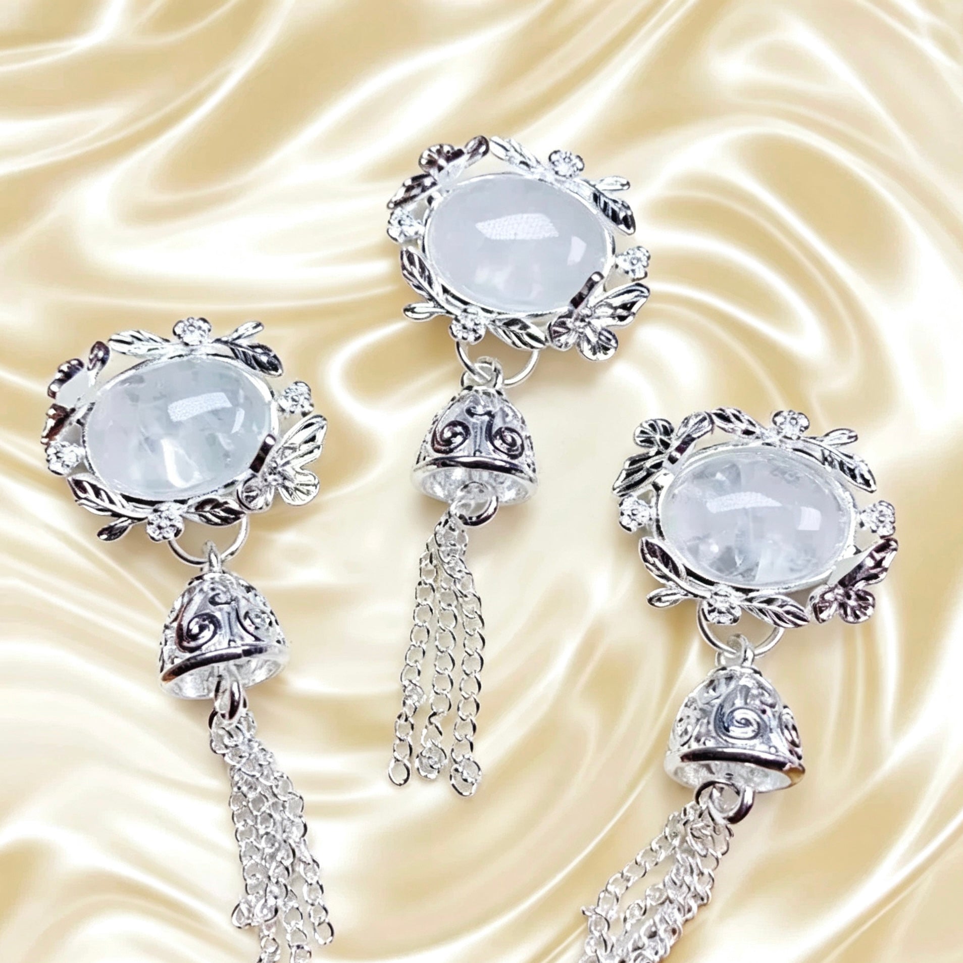 Charm Coffret en quartz fantôme blanc avec glands pendants