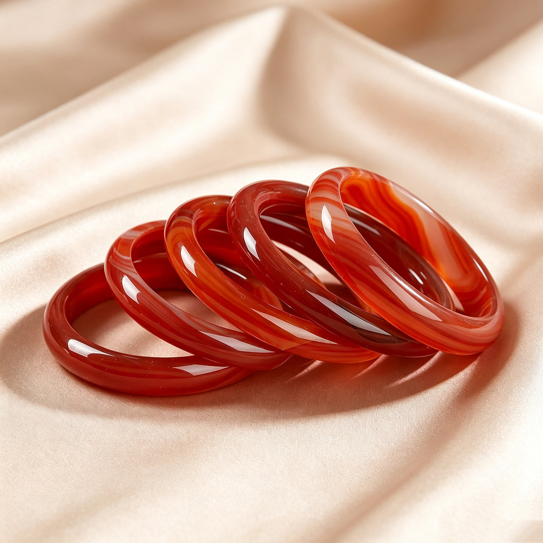 Bracelet en Agate Naturelle à Stries Rouges
